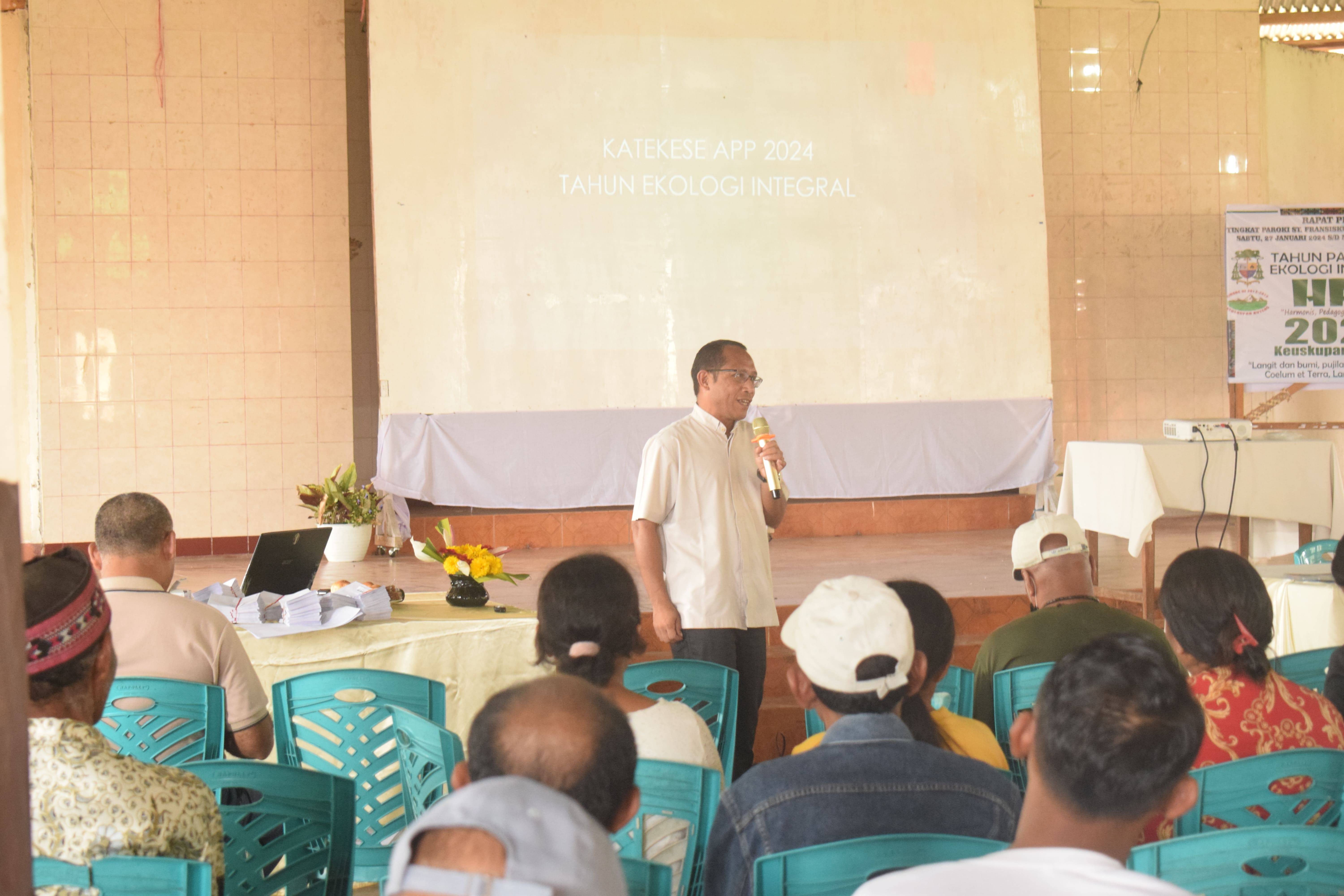Pembekelan Tim Fasilitator Katekese Paroki Karot